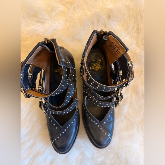 Freebird by Steven Felicity studded leather ankle boots - Picture 2 of 8